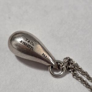 Tiffany & Co. Authentic Peretti Silver Teardrop Pendant Necklace 925 Drop